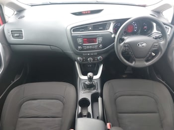 Used Kia Ceed 2017 for sale - 79513801: Photo