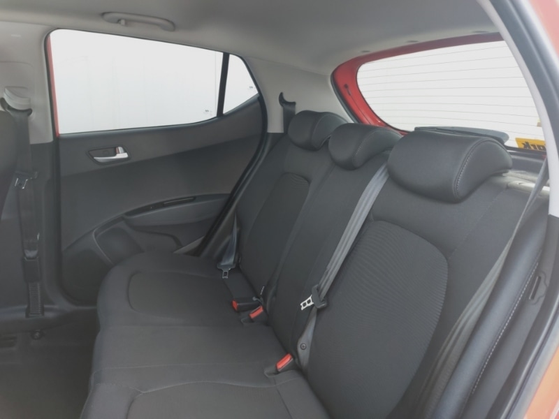 Used Hyundai i10 2019 for sale - 77922549: Photo 6