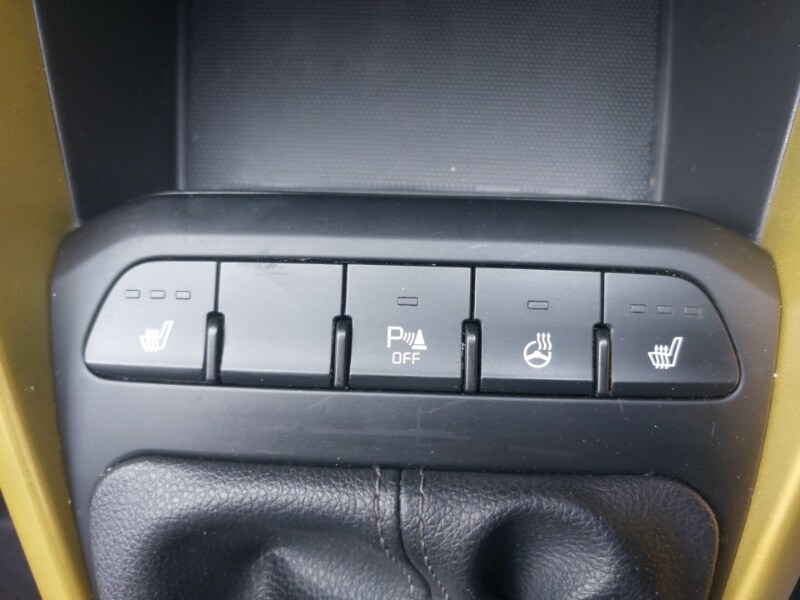 Used Kia Stonic 2023 for sale - 77491595: Photo 13