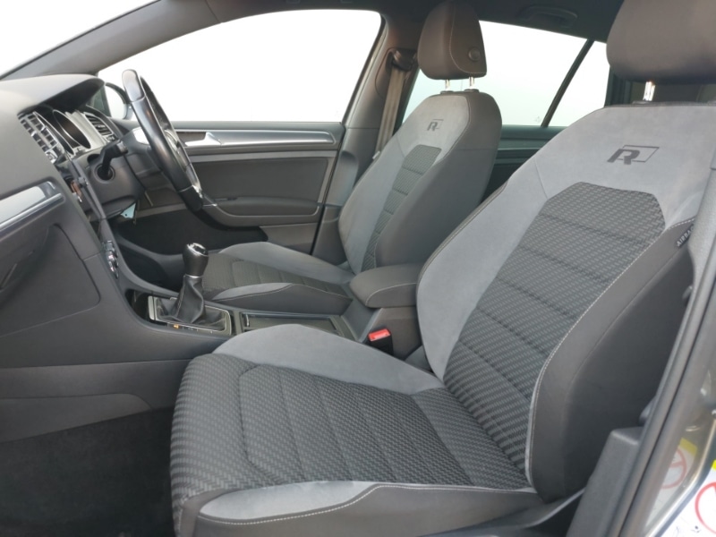 Used Volkswagen Golf 2018 for sale - 76180540: Photo 5