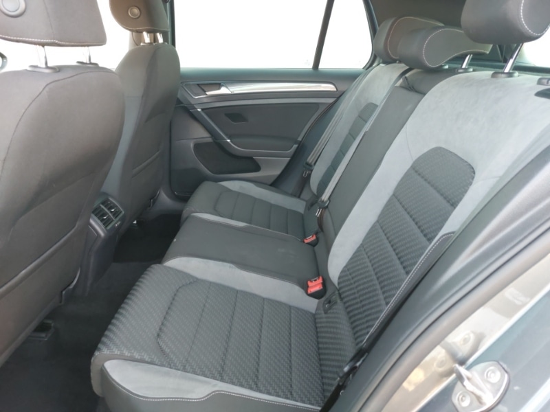 Used Volkswagen Golf 2018 for sale - 76180540: Photo 6