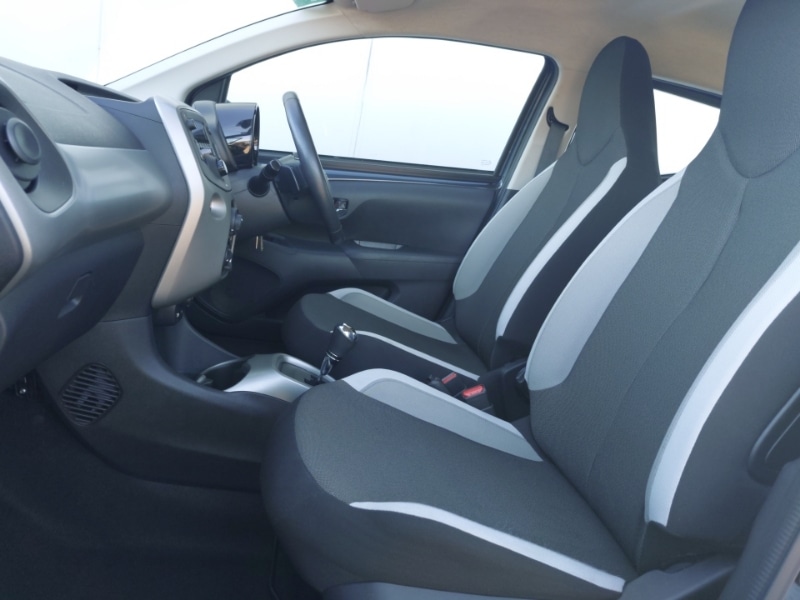 Used Toyota AYGO 2016 for sale - 76071094: Photo 5