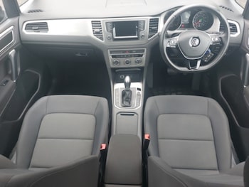 Used Volkswagen Golf SV 2015 for sale - 78656412: Photo
