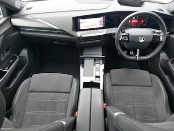 Used Vauxhall Astra 2023 for sale - 79382946: Photo