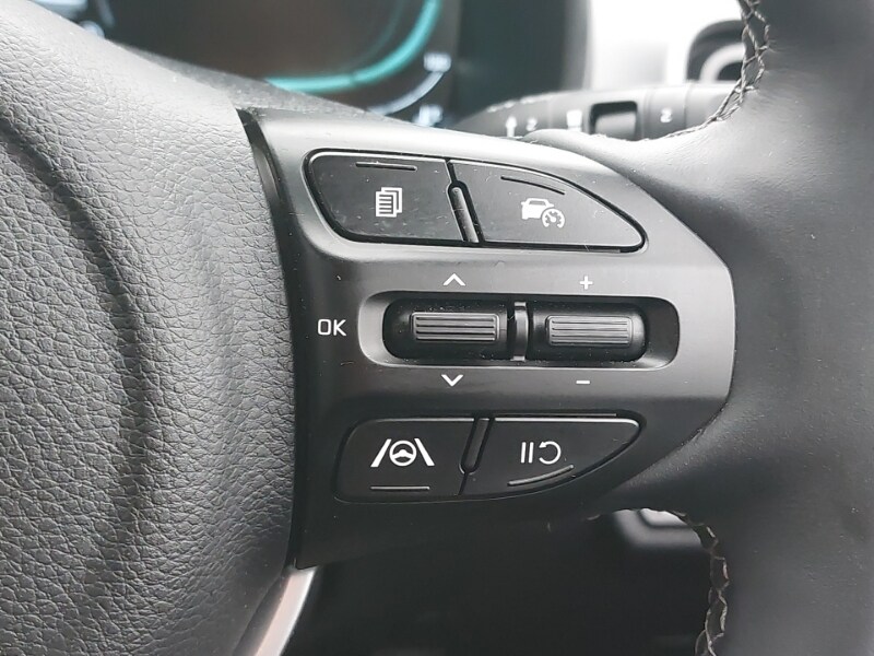 Used Kia Stonic 2025 for sale - 77702201: Photo 16