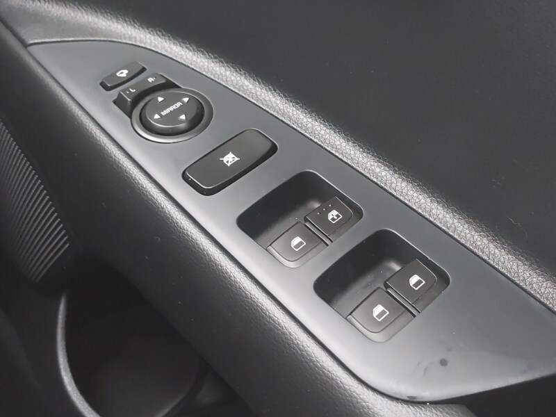 Used Kia Stonic 2025 for sale - 77702201: Photo 17