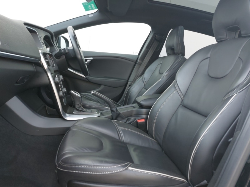 Used Volvo V40 2019 for sale - 77956750: Photo 5