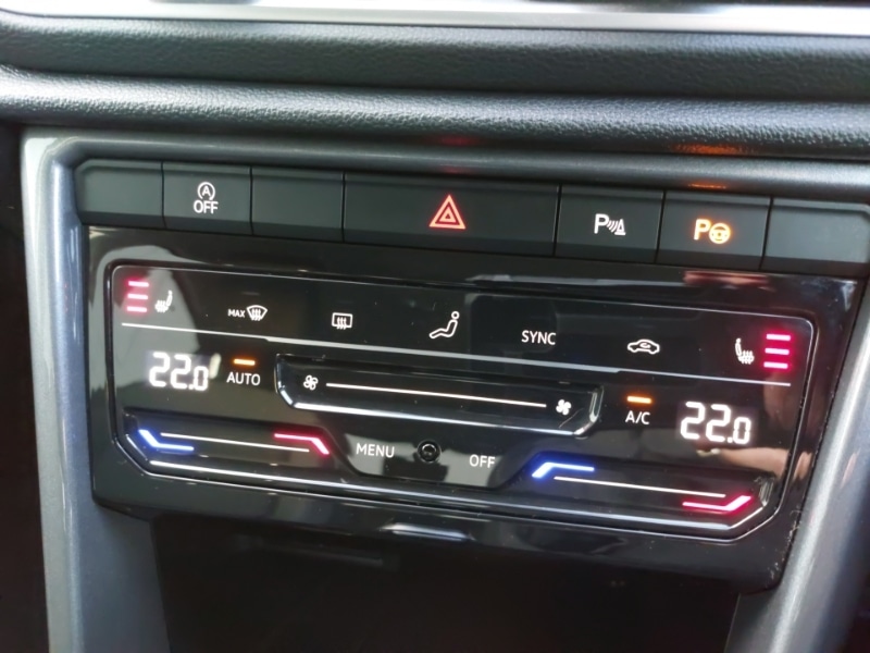 Used Volkswagen T-Roc 2022 for sale - 76643891: Photo 13