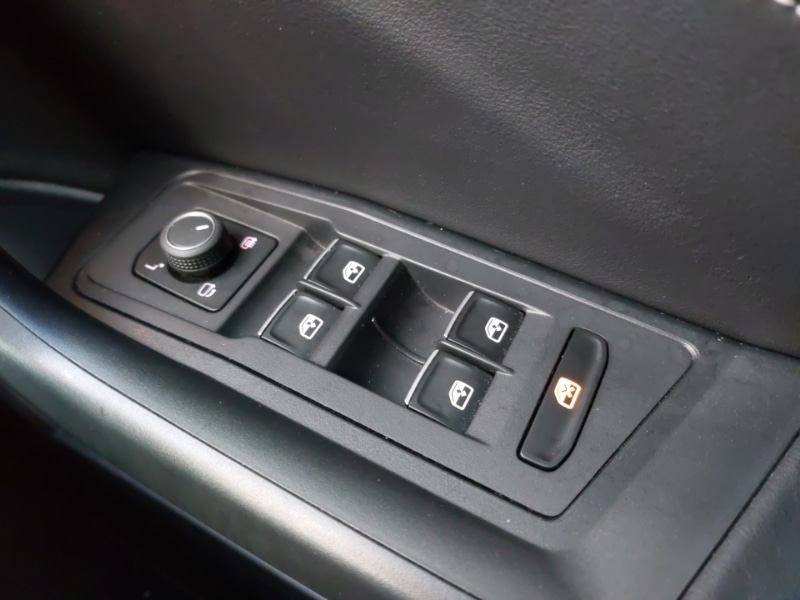 Used Volkswagen T-Roc 2022 for sale - 76643891: Photo 18