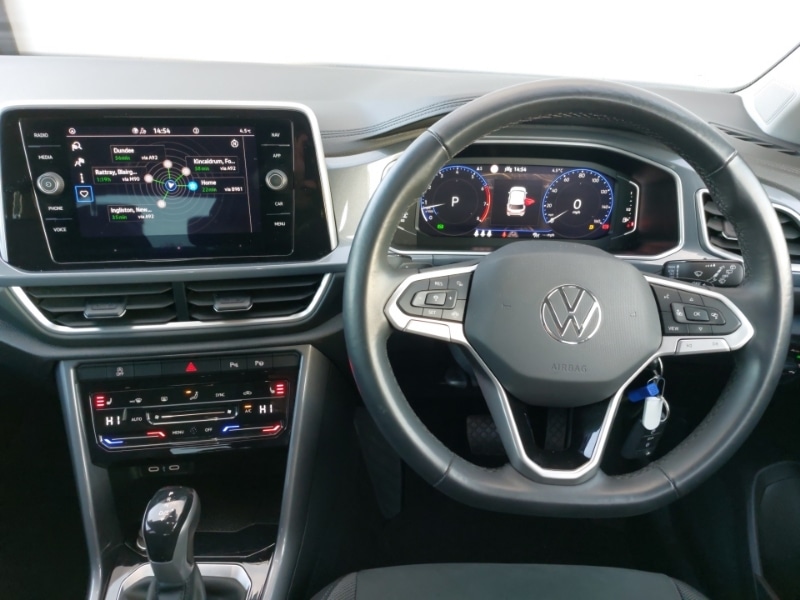 Used Volkswagen T-Roc 2022 for sale - 76643891: Photo 2