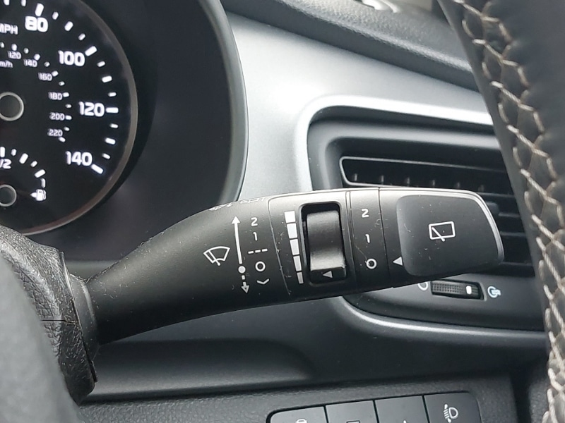 Used Kia Stonic 2023 for sale - 77682431: Photo 17