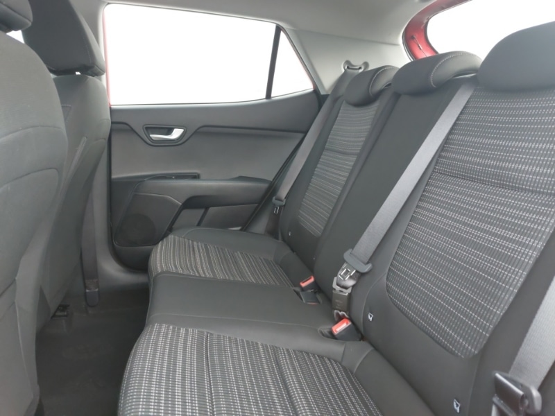 Used Kia Stonic 2023 for sale - 77682431: Photo 6