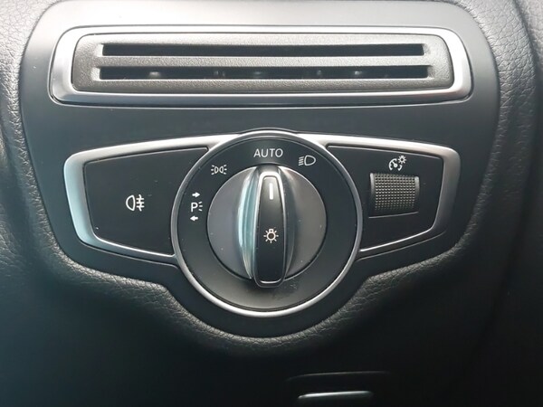 Used Mercedes-Benz C-Class 2018 for sale - 76134864: Photo 15