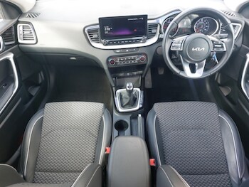 Used Kia Ceed 2023 for sale - 78585400: Photo
