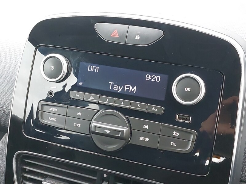 Used Renault Clio 2018 for sale - 77265587: Photo 10