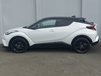 Used Toyota C-HR 2018 for sale - 79586600: Photo