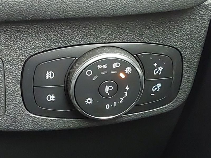 Used Ford Focus 2023 for sale - 75852223: Photo 16