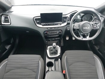 Used Kia Ceed 2023 for sale - 76150737: Photo