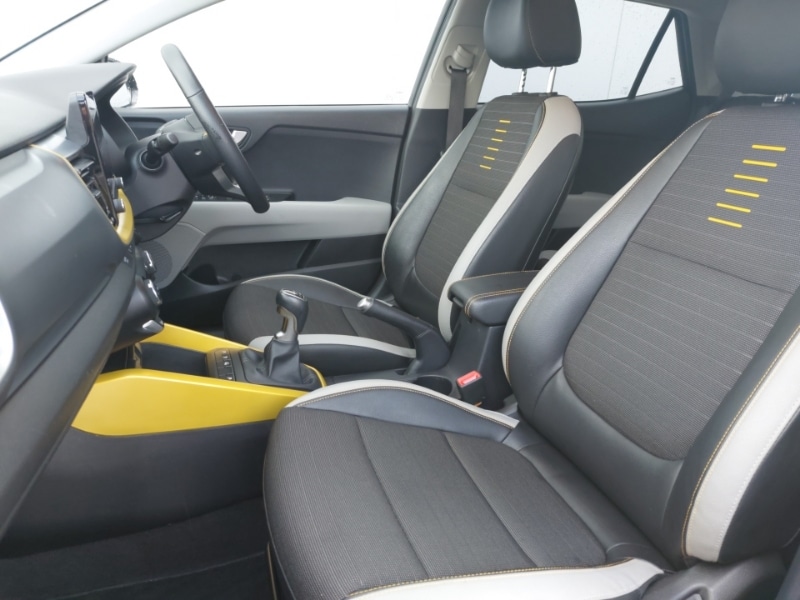 Used Kia Stonic 2023 for sale - 76795151: Photo 5