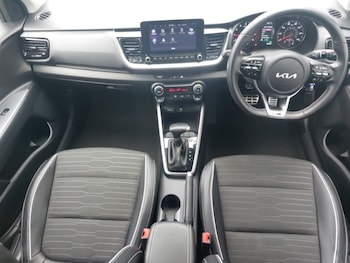 Used Kia Stonic 2022 for sale - 79343432: Photo
