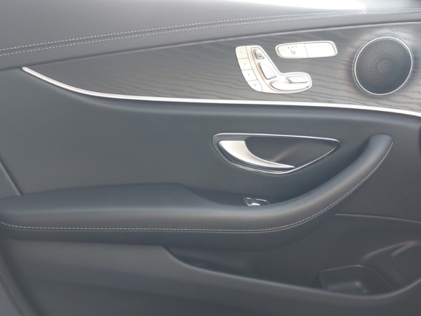 Used Mercedes-Benz E Class 2020 for sale - 76318908: Photo 13