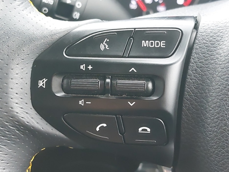 Used Kia Stonic 2023 for sale - 76195775: Photo 15