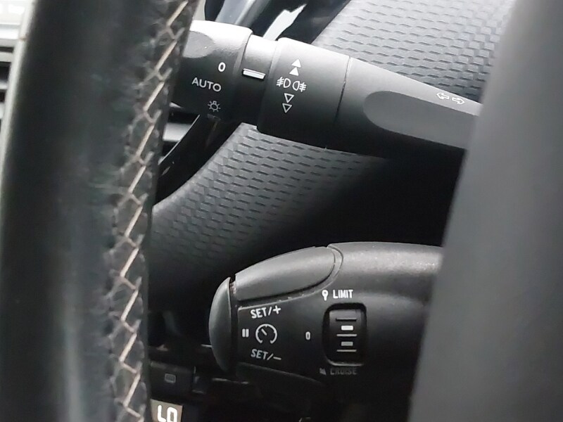 Used Peugeot 2008 2019 for sale - 76543617: Photo 15