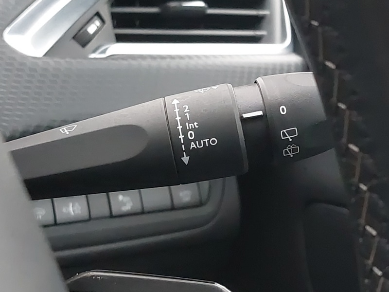 Used Peugeot 2008 2019 for sale - 76543617: Photo 16