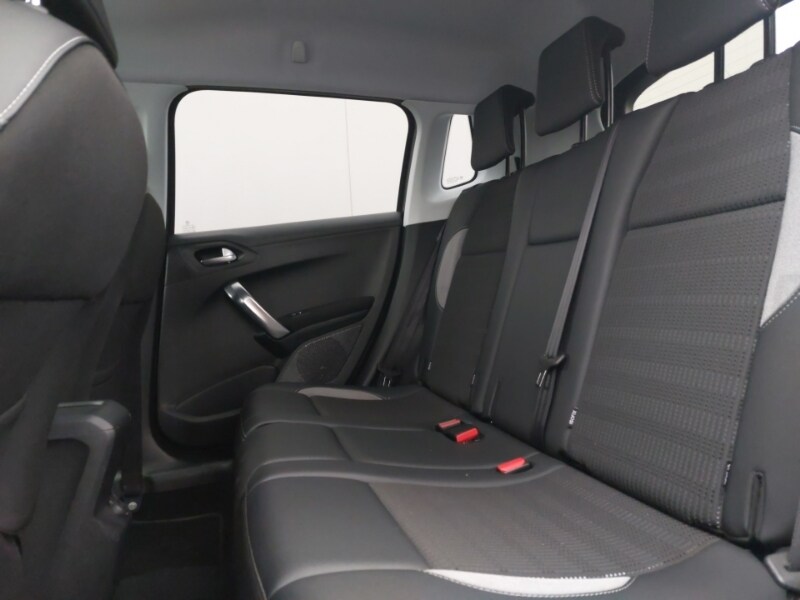 Used Peugeot 2008 2019 for sale - 76543617: Photo 6