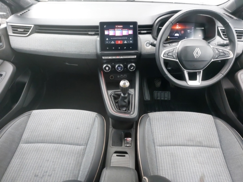 Used Renault Clio 2024 for sale - 76566774: Photo 2