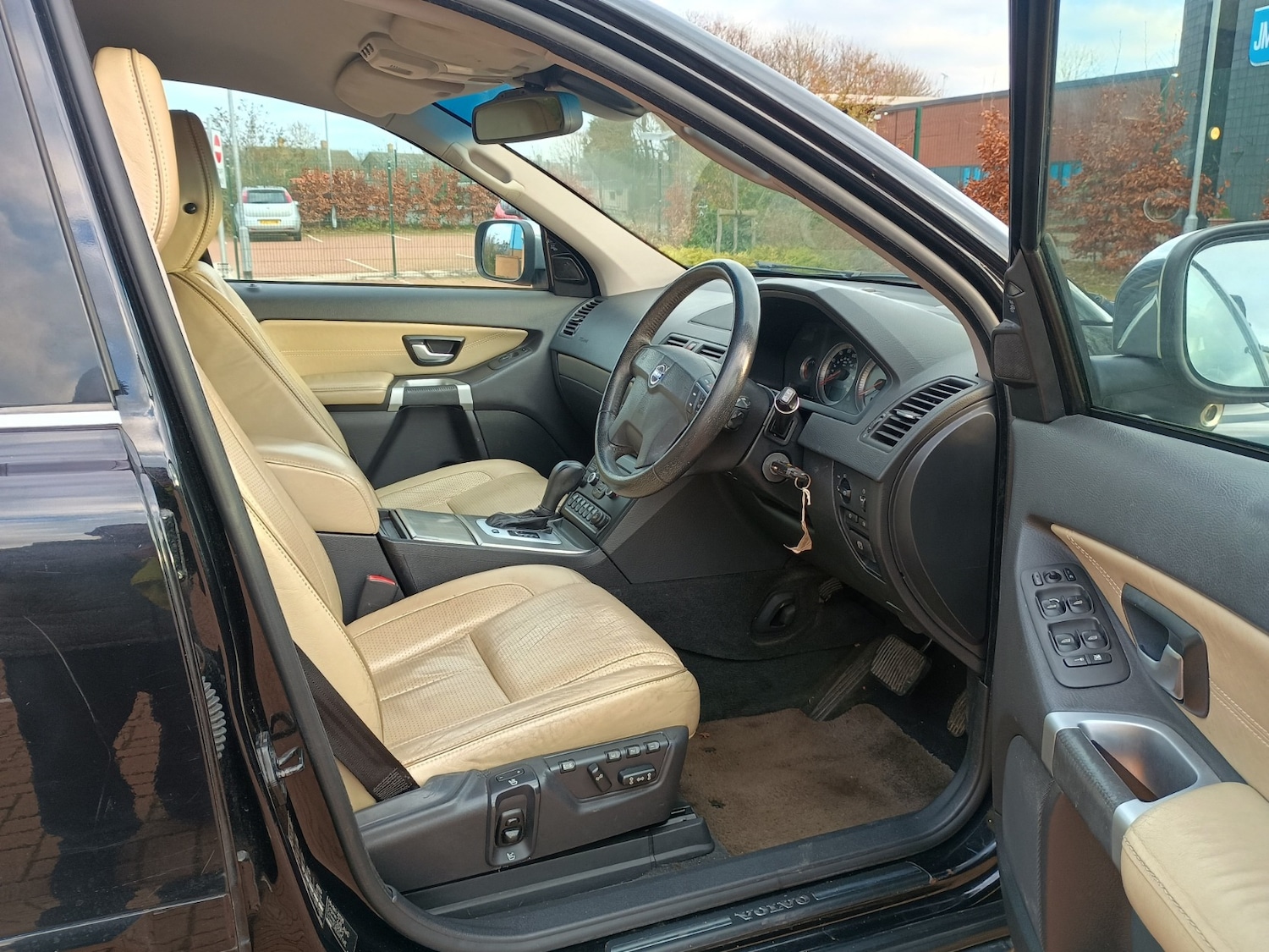 Used Volvo XC90 2011 for sale - 76963027: Photo 15