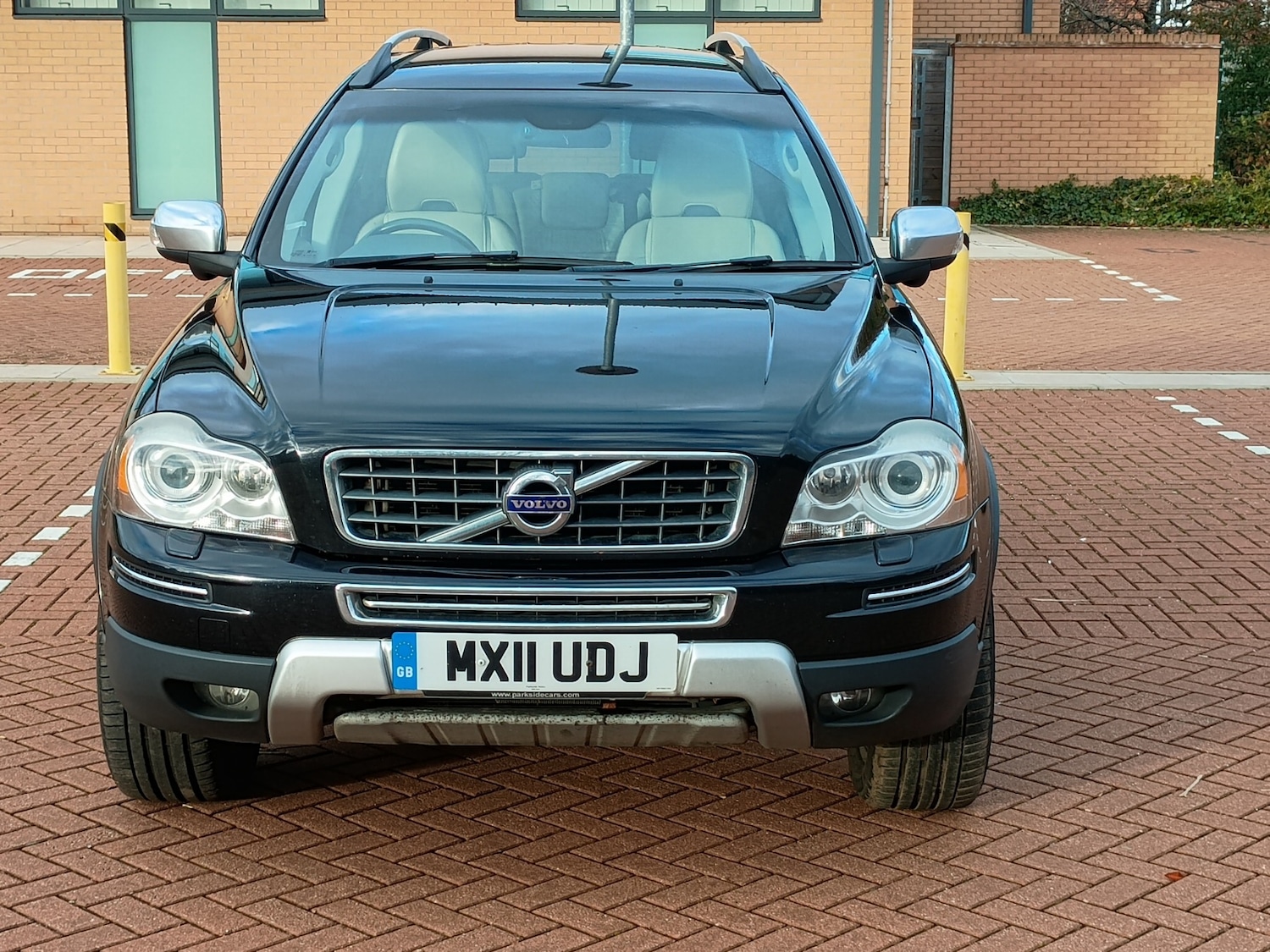 Used Volvo XC90 2011 for sale - 76963027: Photo 2