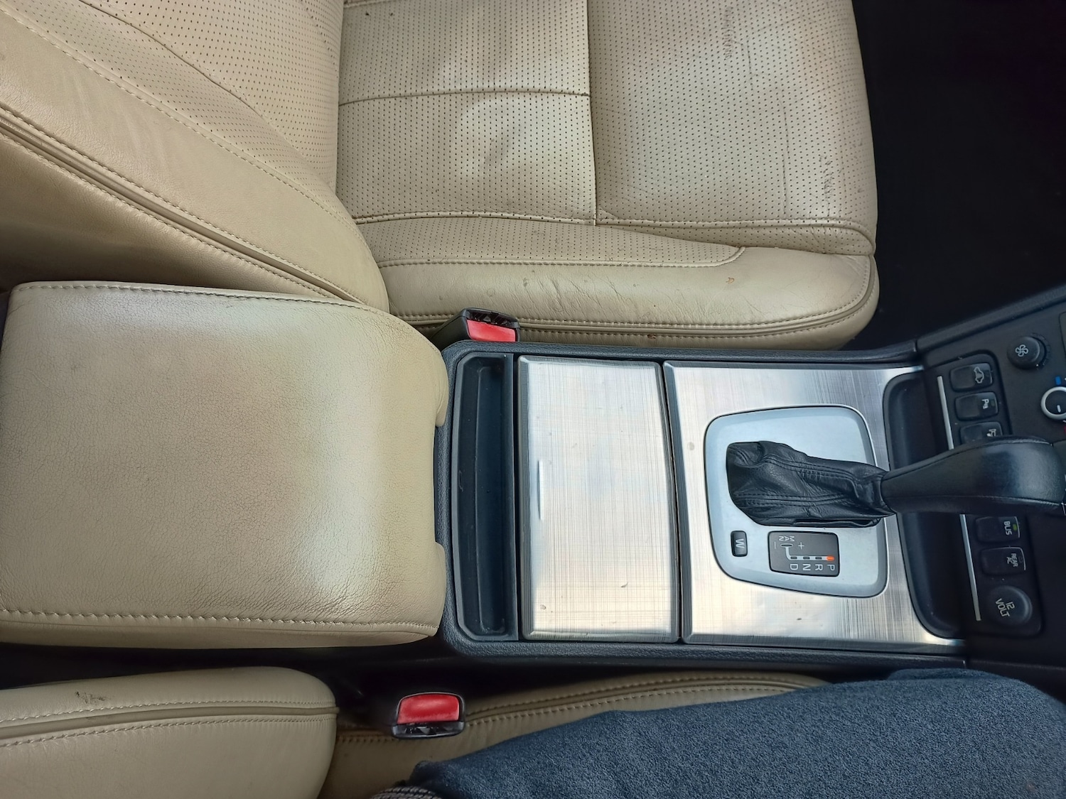 Used Volvo XC90 2011 for sale - 76963027: Photo 23