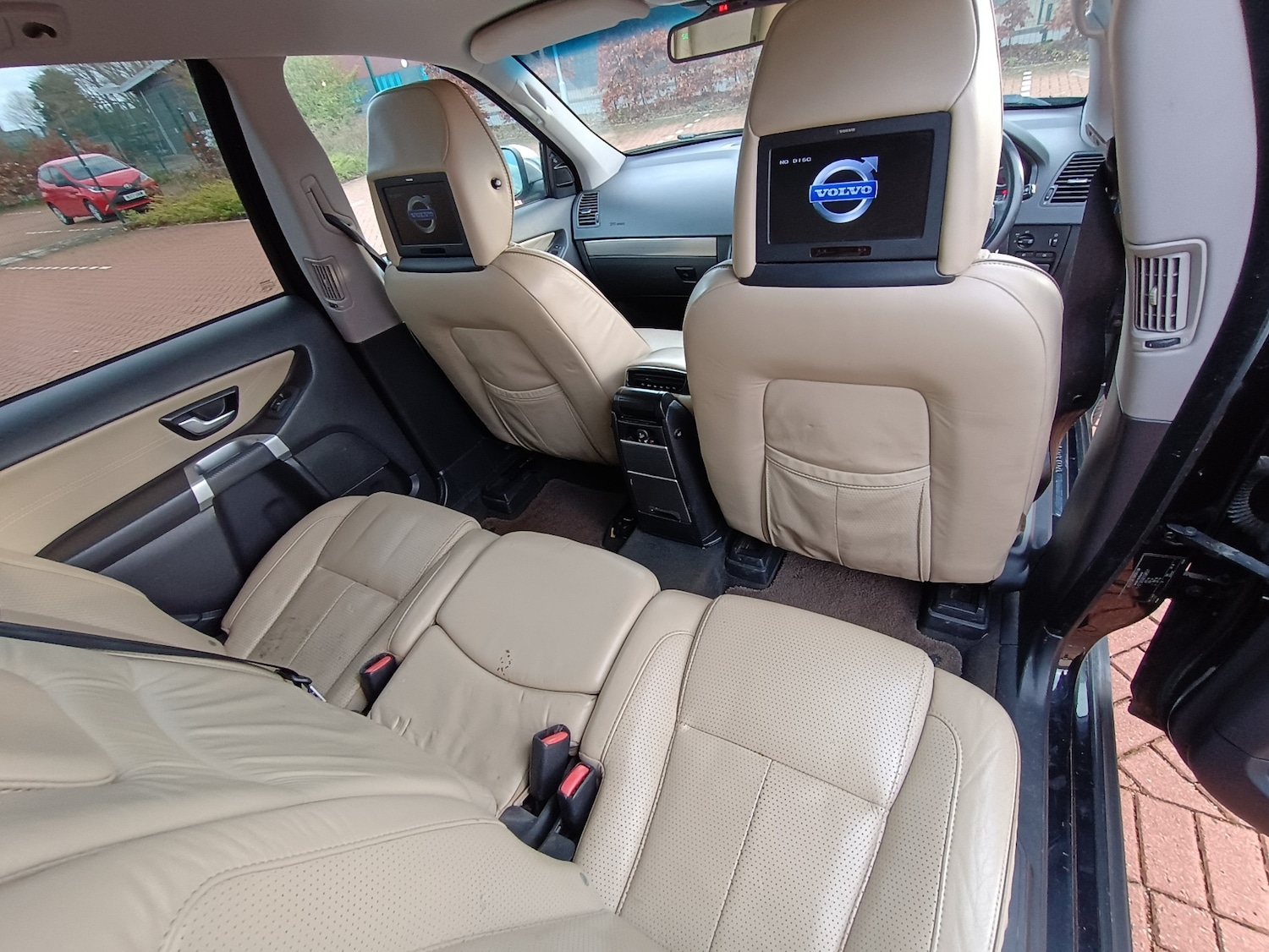 Used Volvo XC90 2011 for sale - 76963027: Photo 28