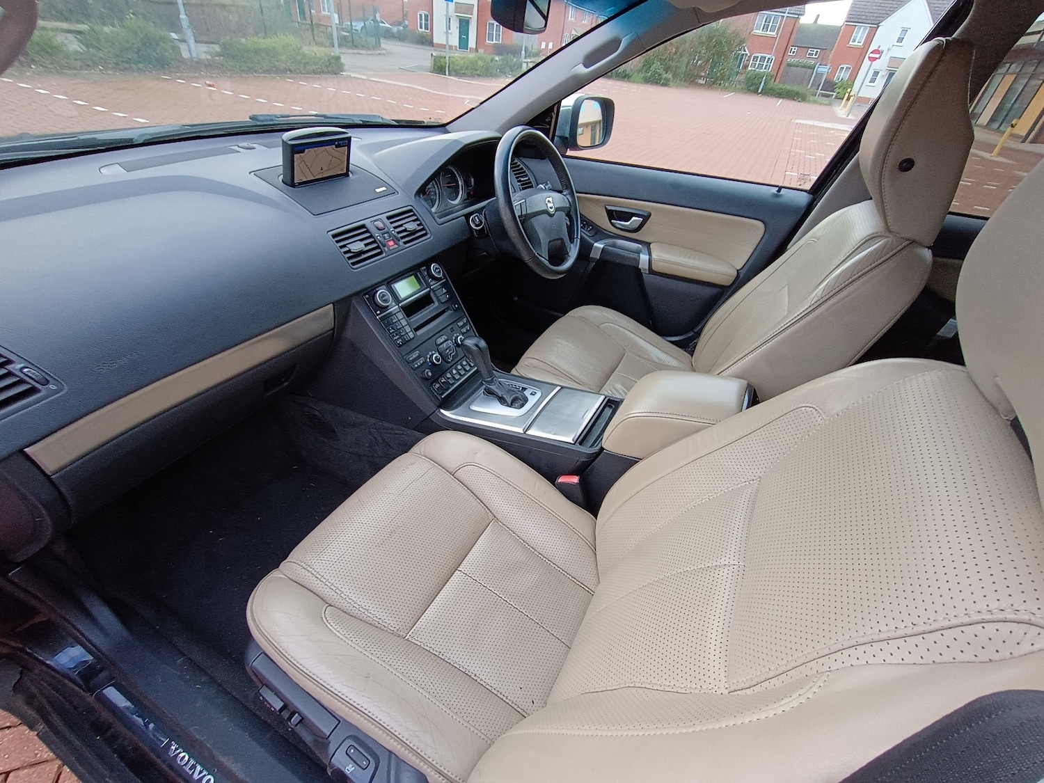 Used Volvo XC90 2011 for sale - 76963027: Photo 32