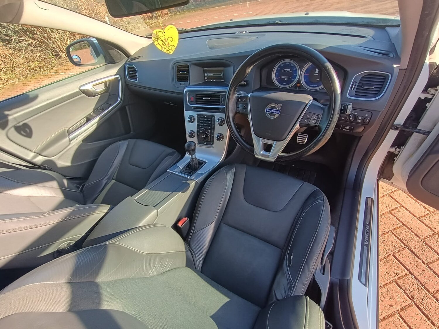 Used Volvo V60 2012 for sale - 77516291: Photo 12