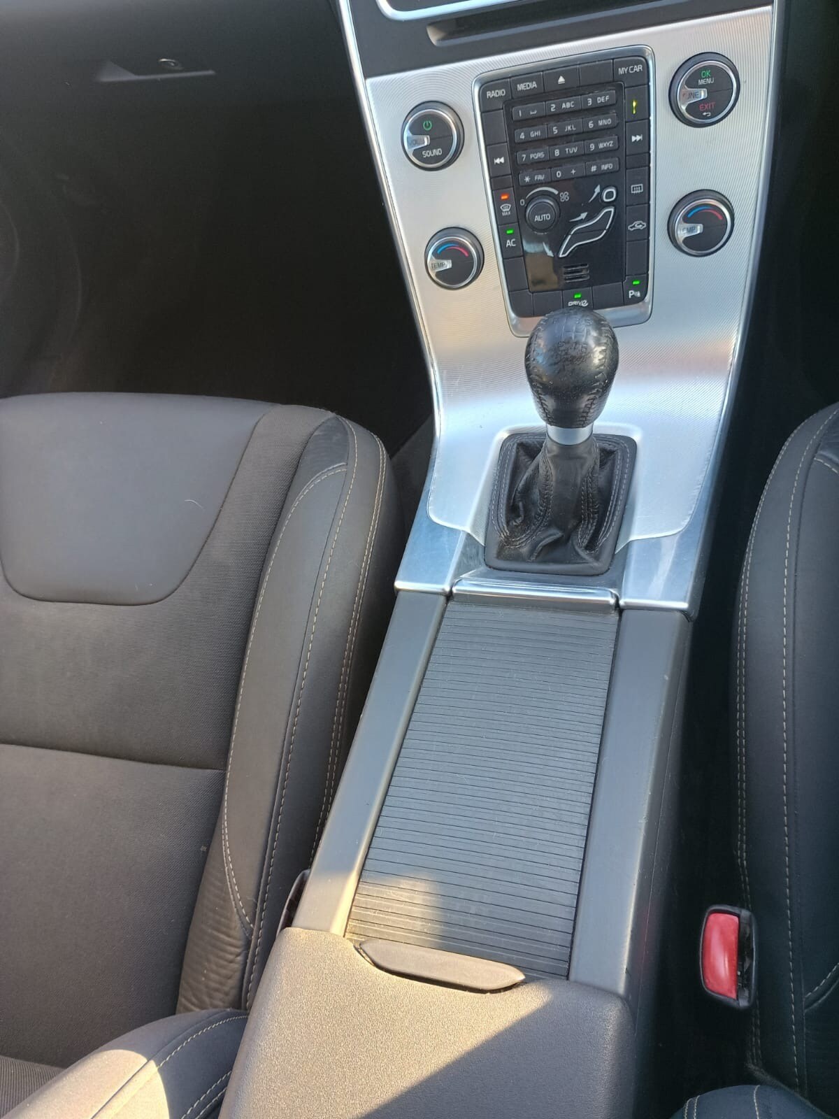 Used Volvo V60 2012 for sale - 77516291: Photo 20