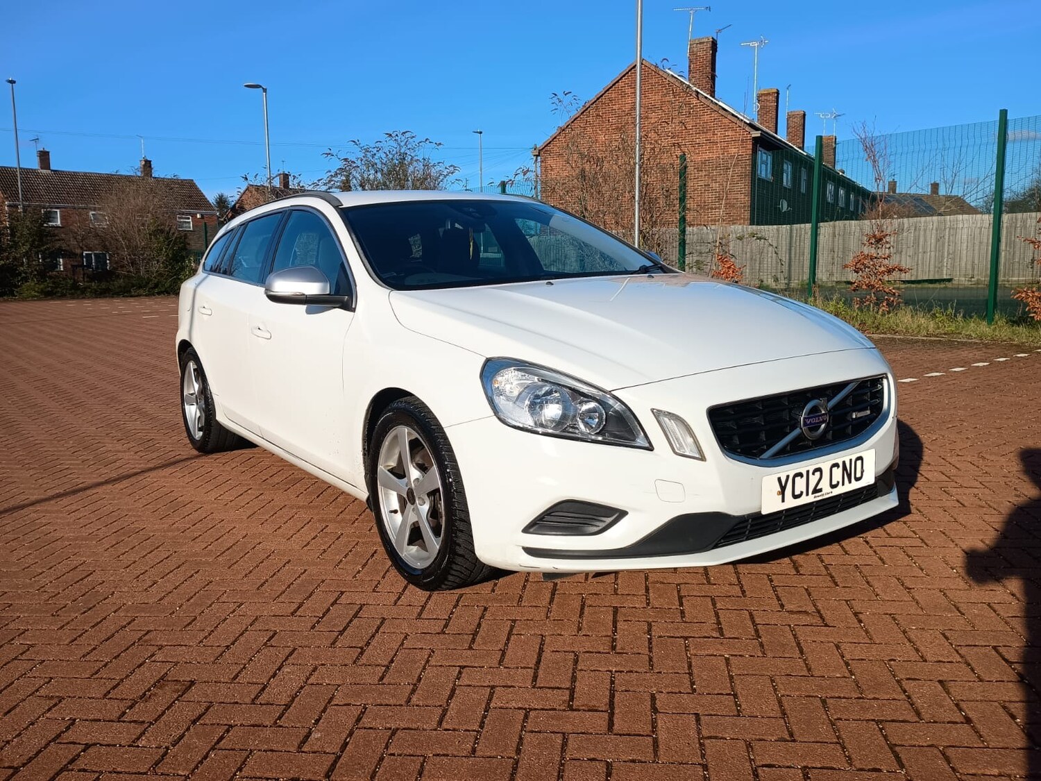 Used Volvo V60 2012 for sale - 77516291: Photo 4