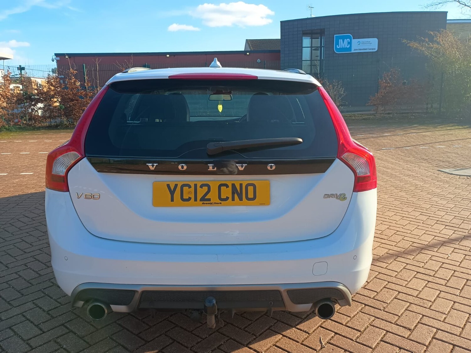 Used Volvo V60 2012 for sale - 77516291: Photo 7