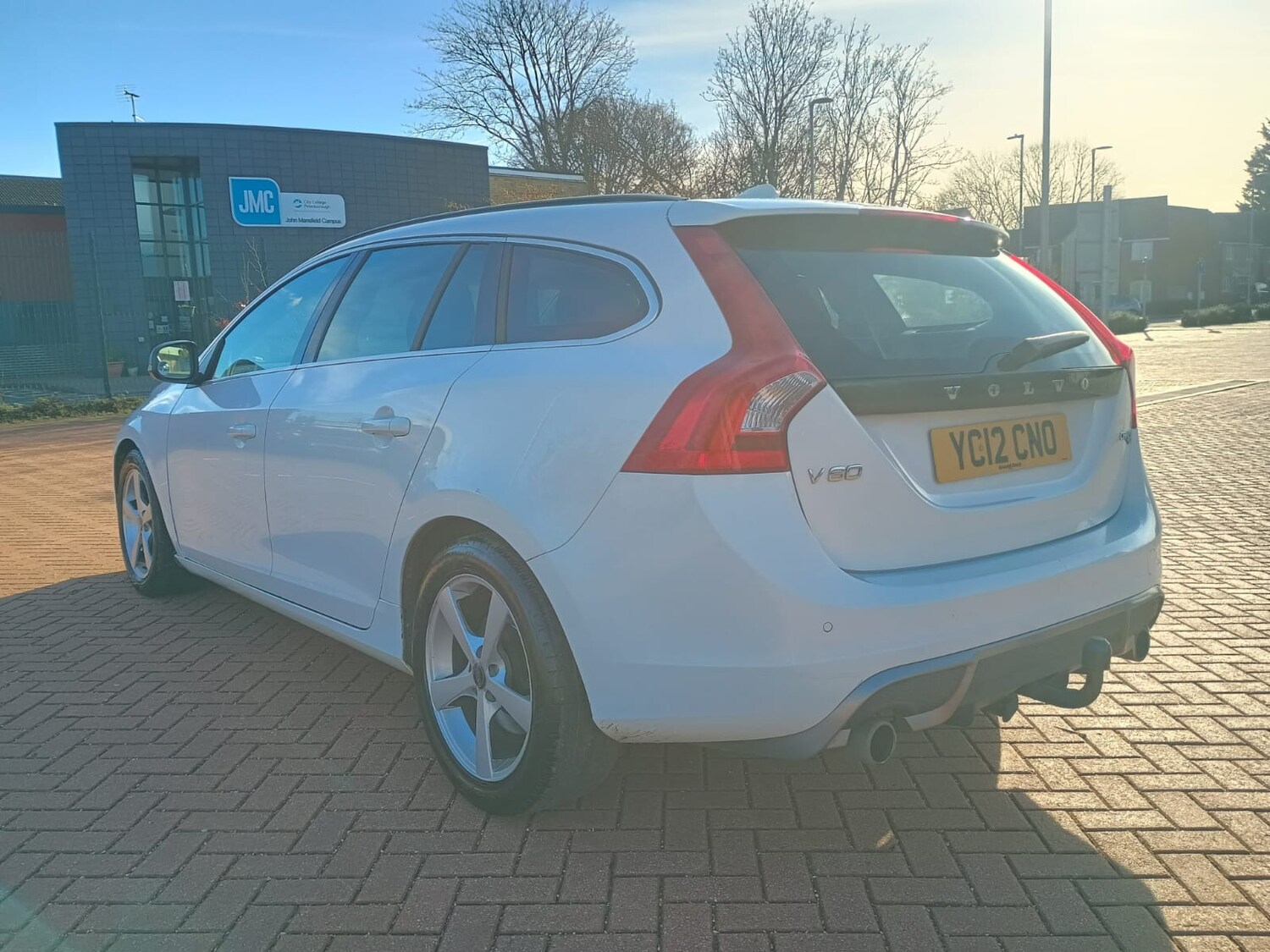 Used Volvo V60 2012 for sale - 77516291: Photo 8