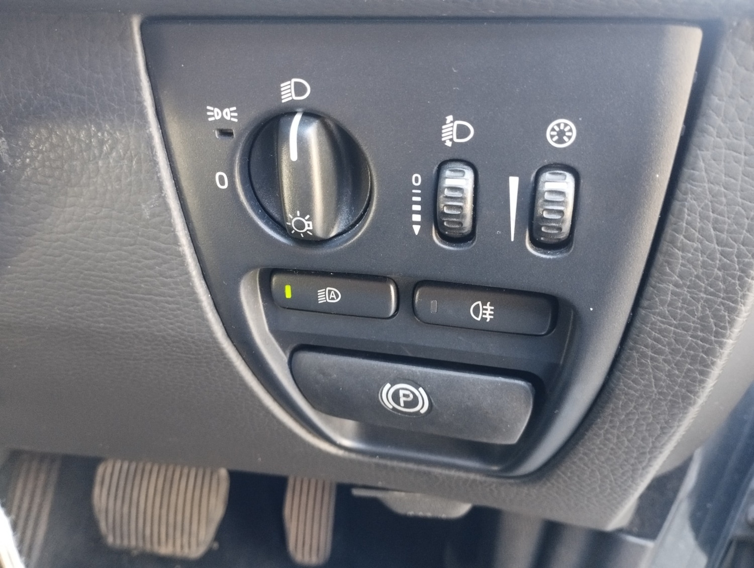 Used Volvo XC90 2012 for sale - 78057253: Photo 14