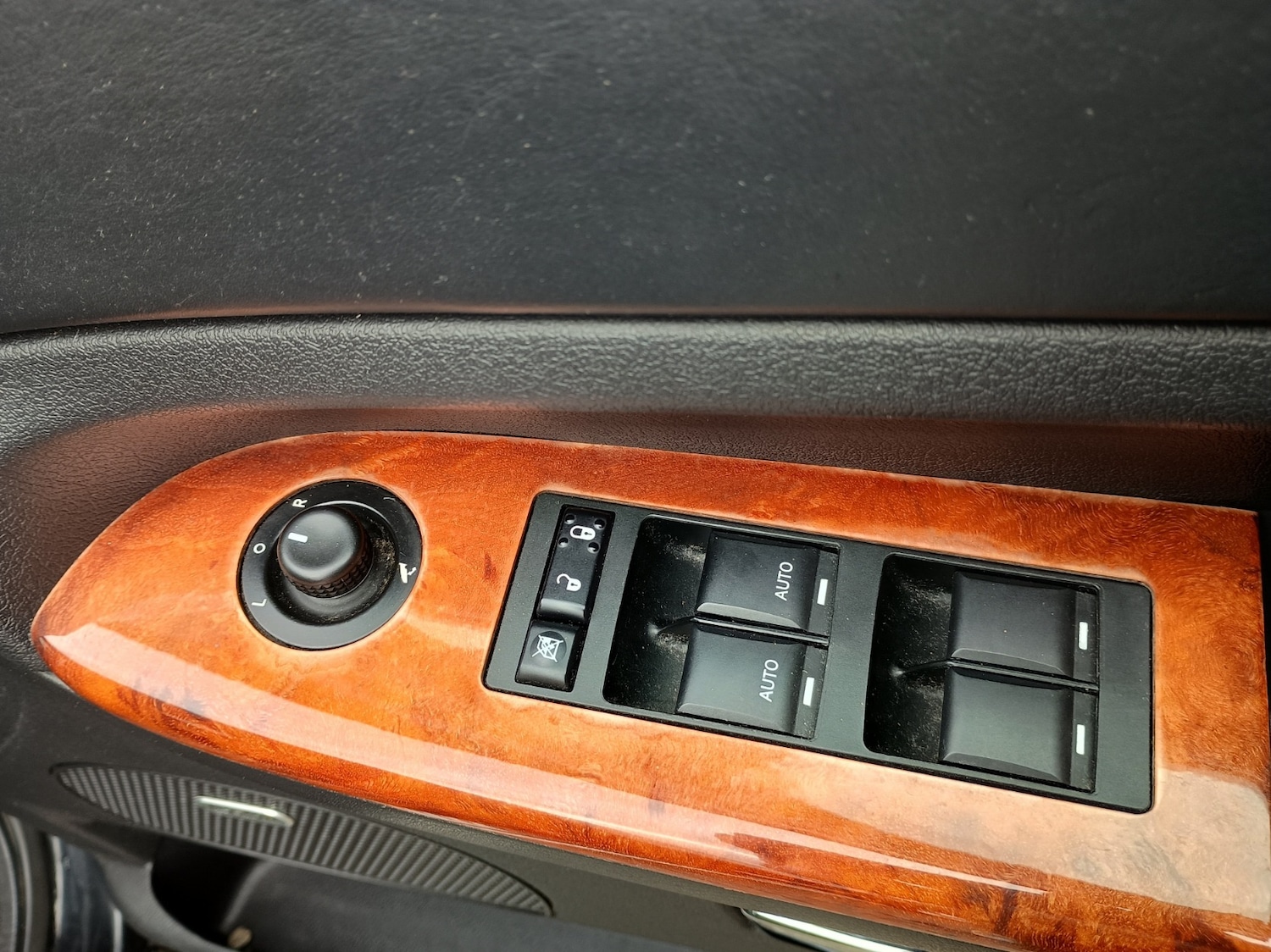 Used Jeep Grand Cherokee 2010 for sale - 77813347: Photo 14