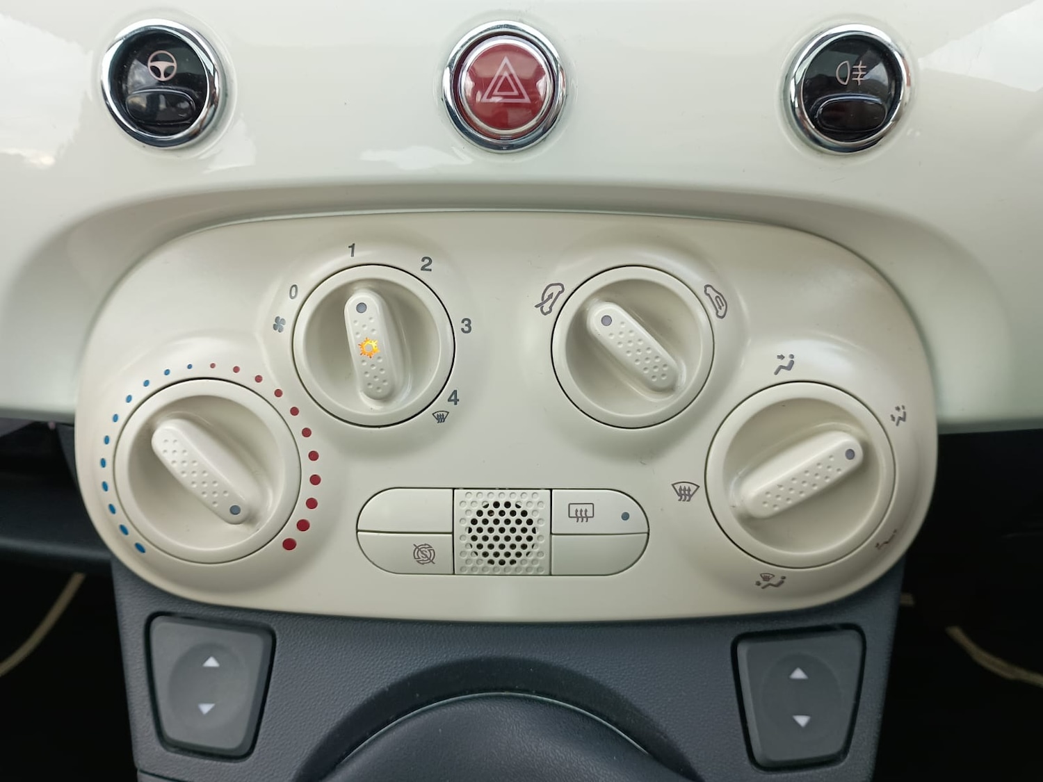 Used Fiat 500 2011 for sale - 77492558: Photo 24