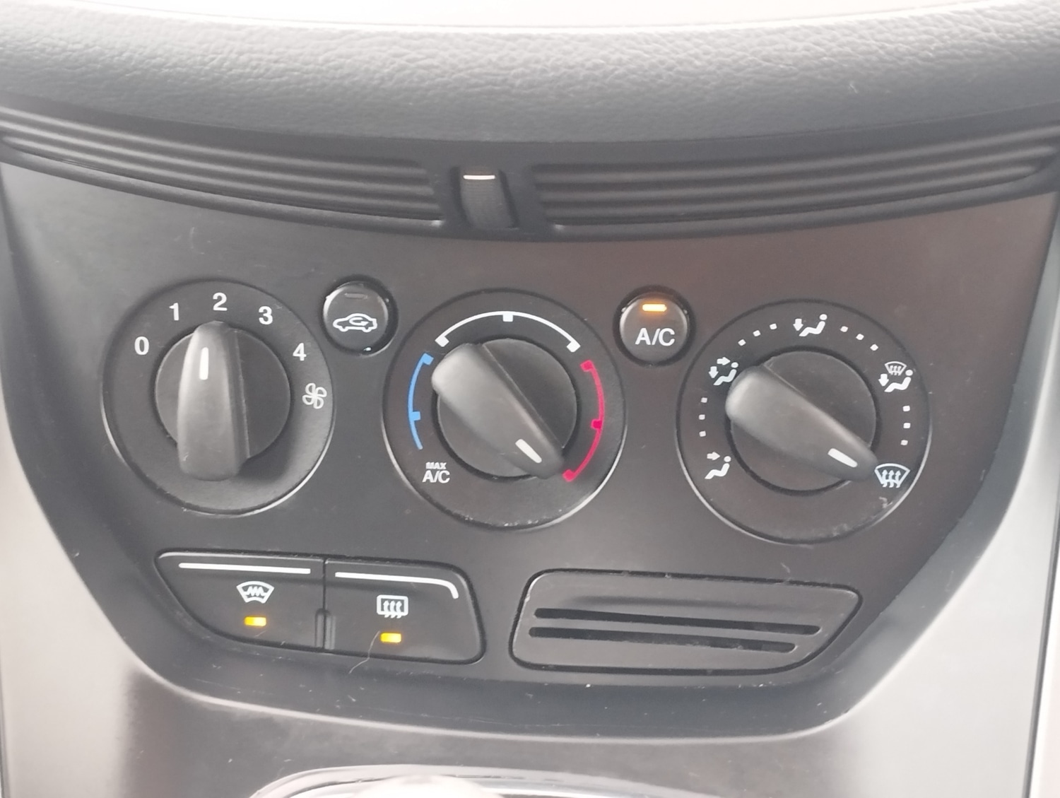 Used Ford C-Max 2012 for sale - 77107780: Photo 25