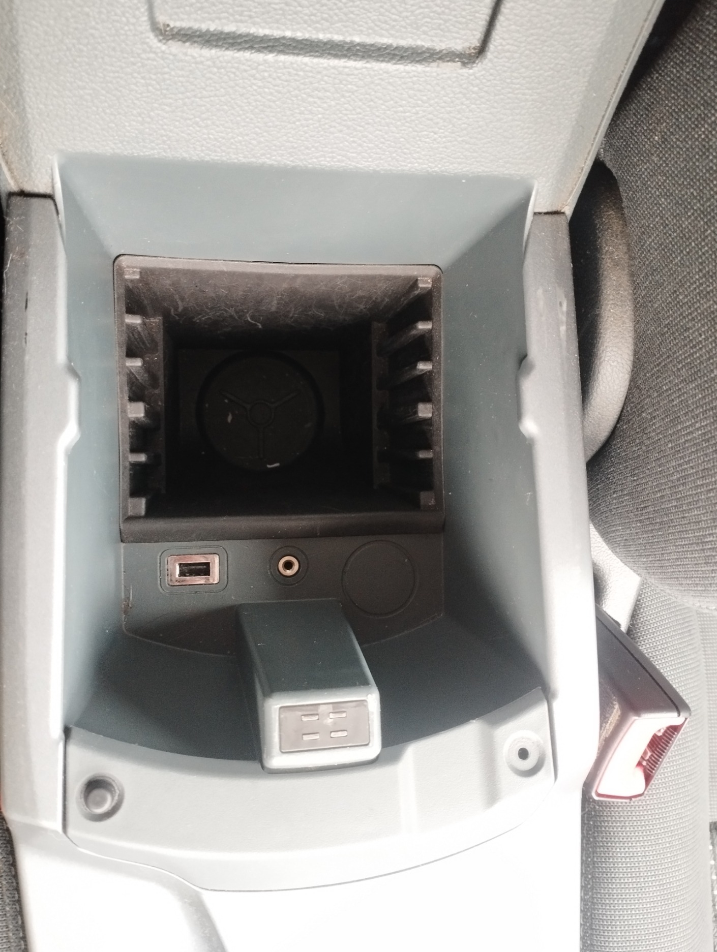 Used Ford C-Max 2012 for sale - 77107780: Photo 27