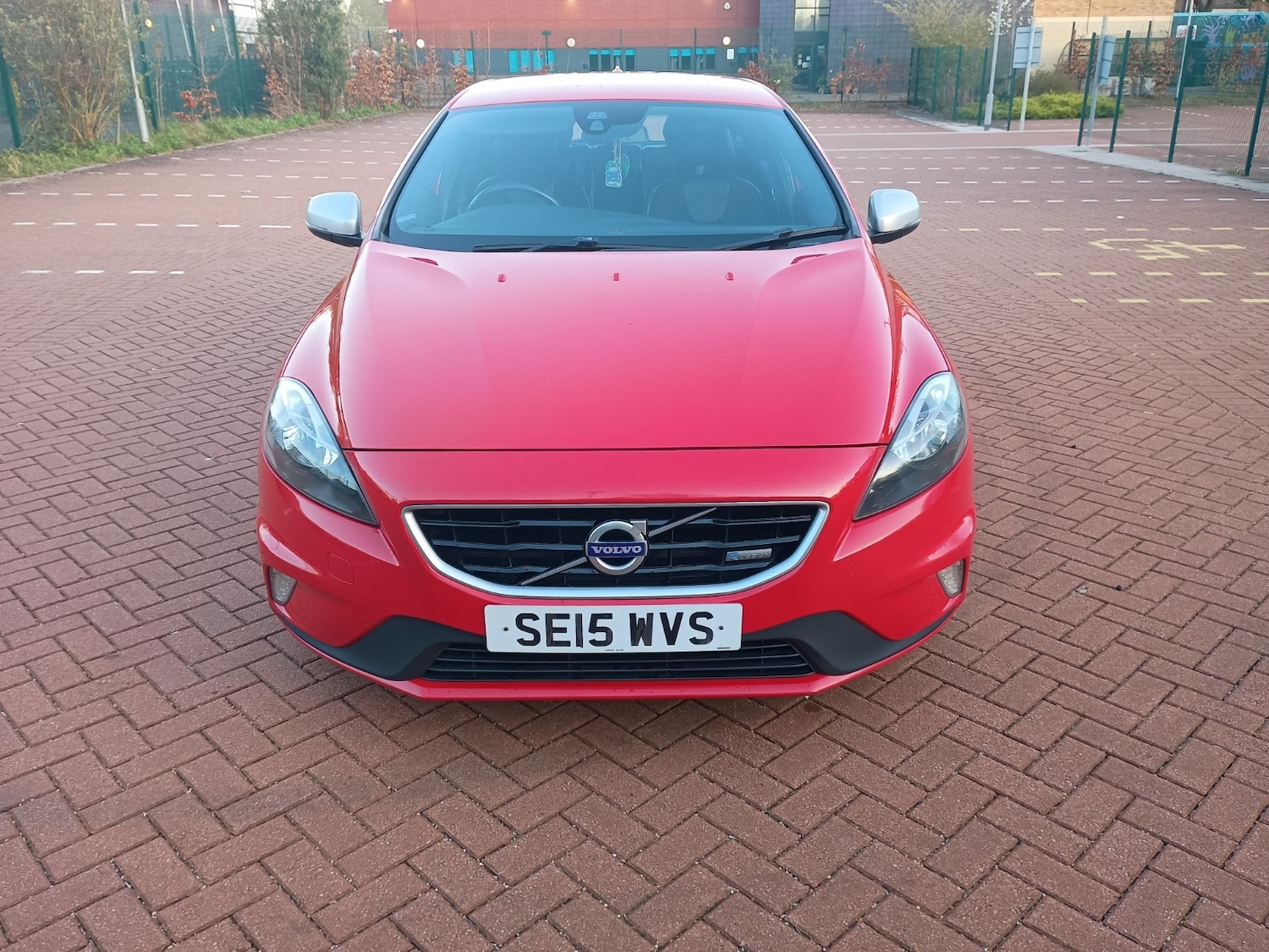 Used Volvo V40 2015 for sale - 78085665: Photo 3