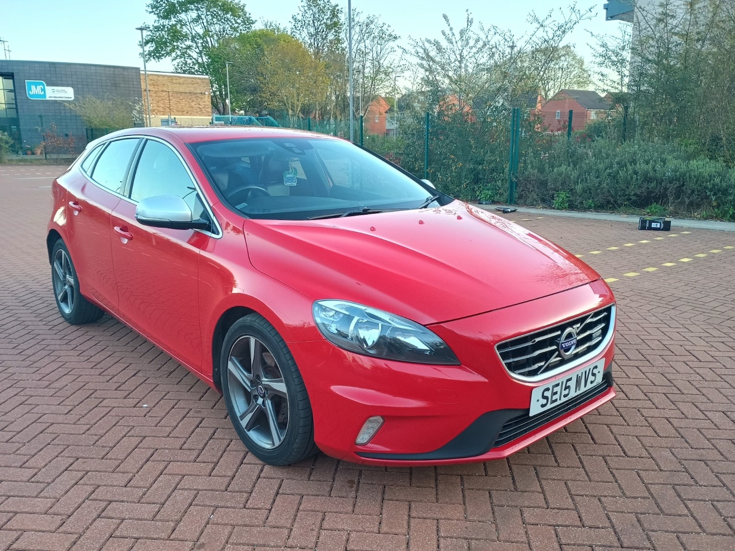 Used Volvo V40 2015 for sale - 78085665: Photo 4