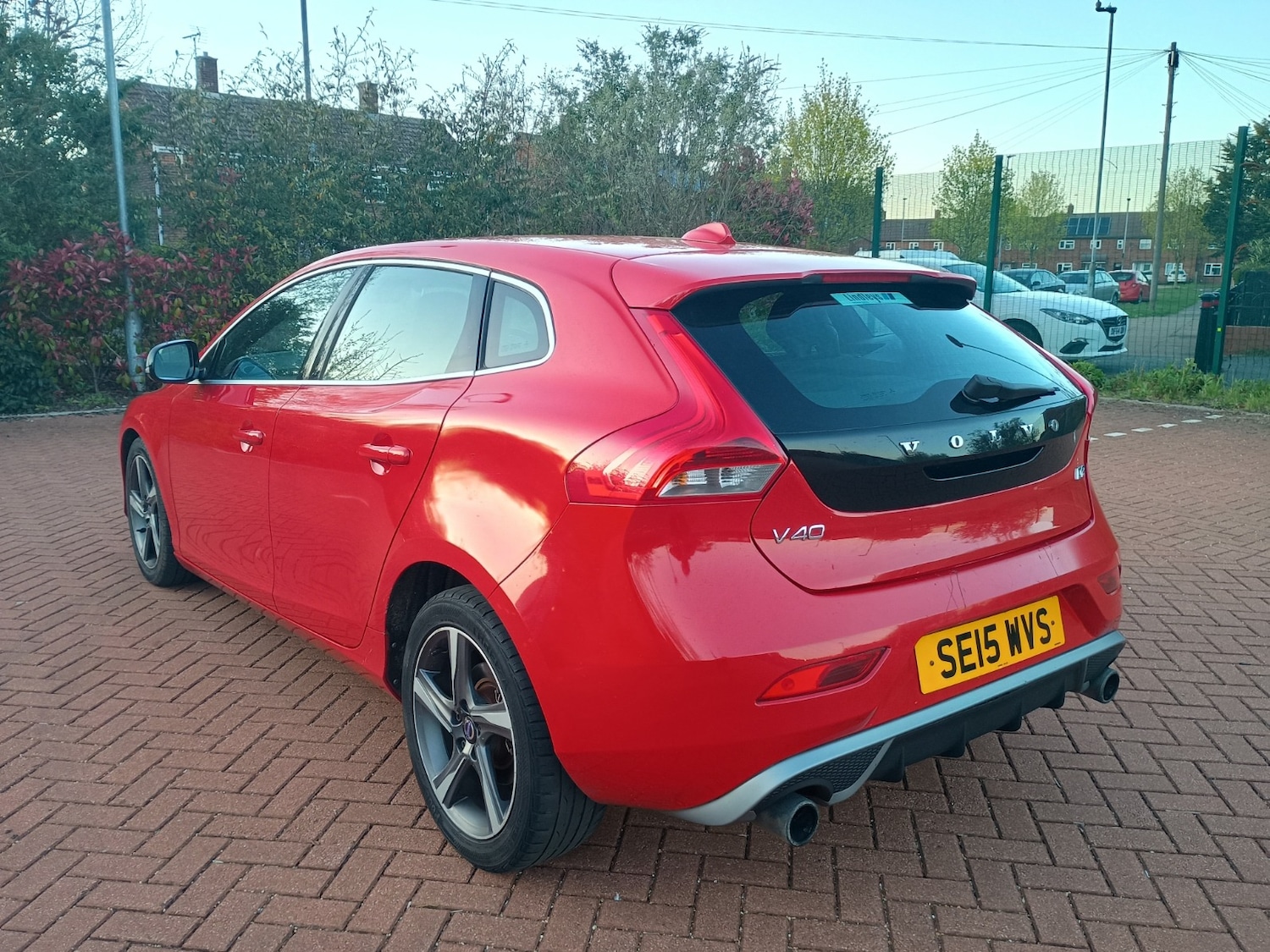 Used Volvo V40 2015 for sale - 78085665: Photo 8