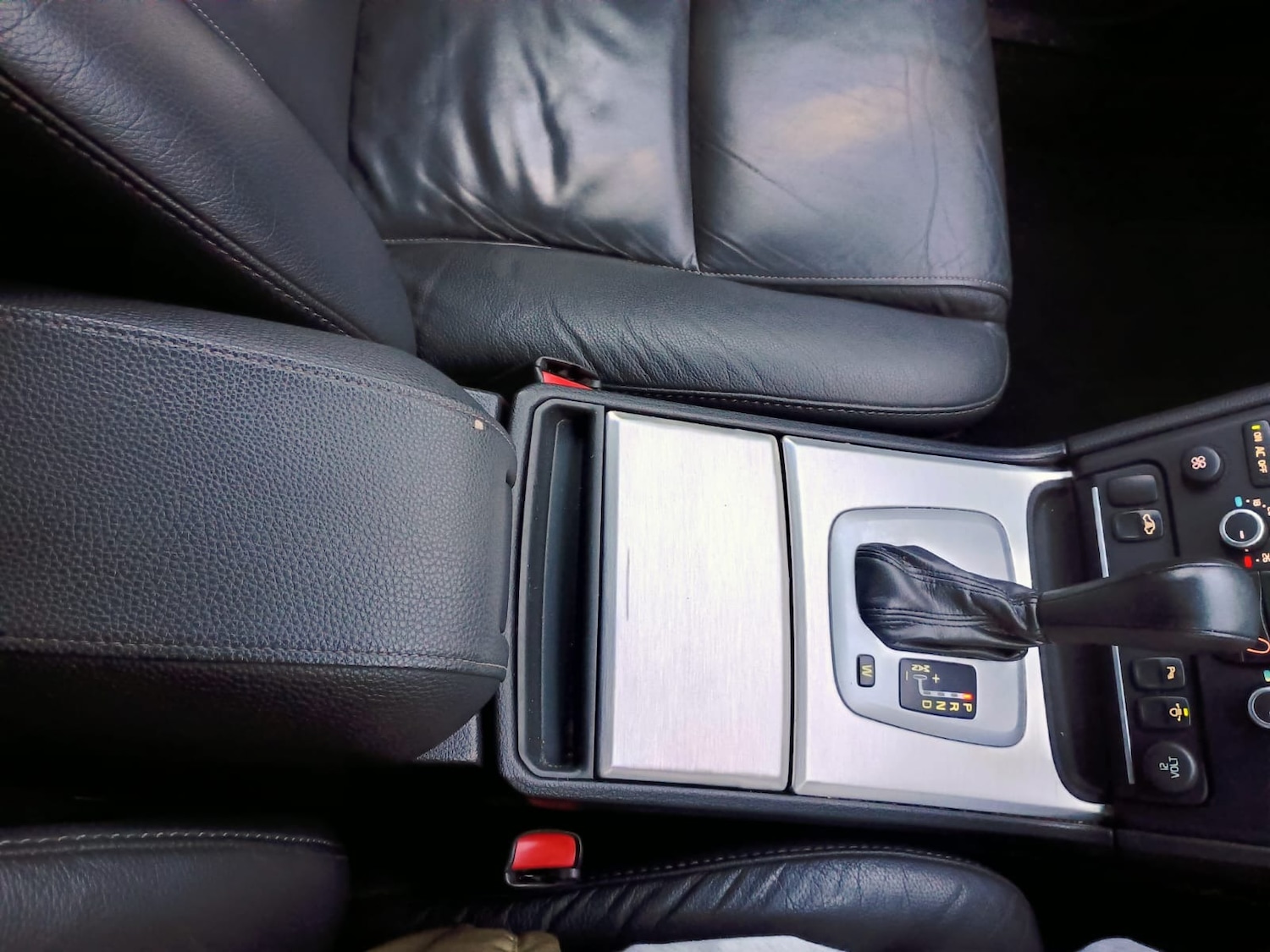 Used Volvo XC90 2014 for sale - 77560052: Photo 22