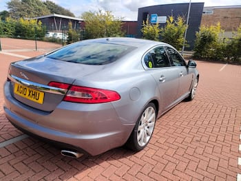 Used Jaguar XF 2010 for sale - 79668864: Photo